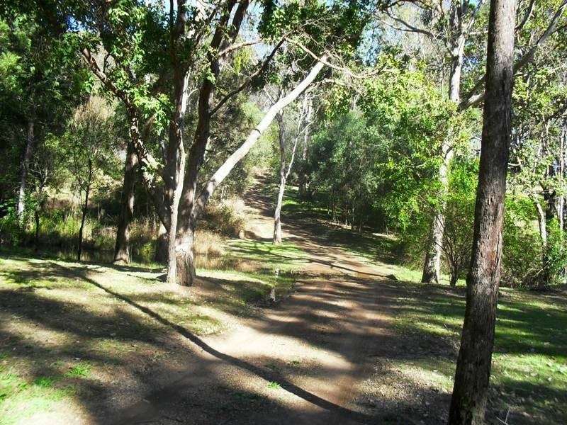 89 Calvert Road, Nanango QLD 4615