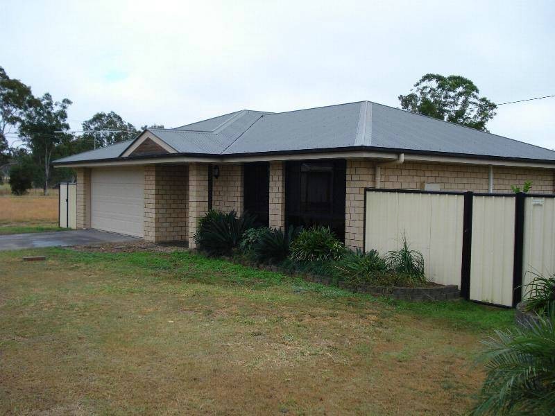1 Avoca Place, Nanango QLD 4615