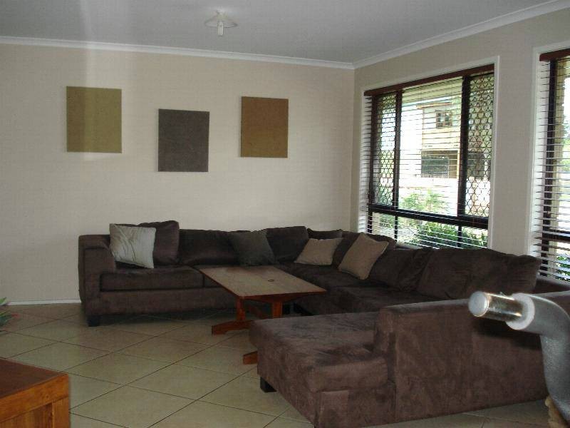 1 Avoca Place, Nanango QLD 4615