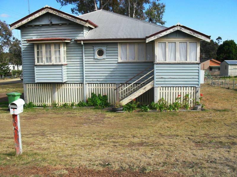 1 Hunter Street, Nanango QLD 4615