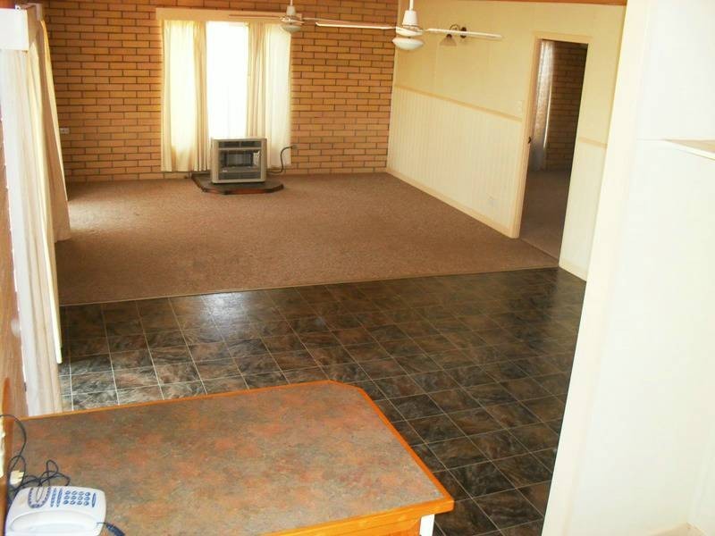 27 Normanby Street, Nanango QLD 4615