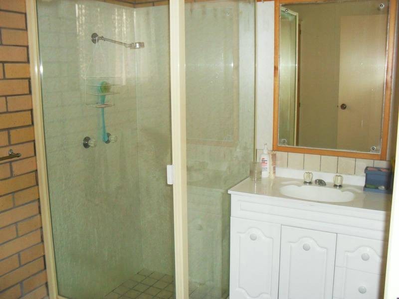 27 Normanby Street, Nanango QLD 4615