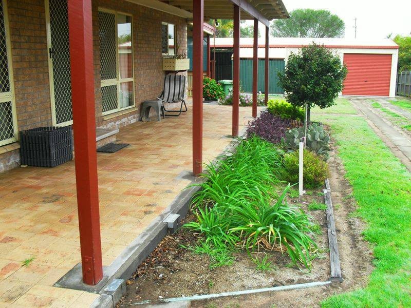 27 Normanby Street, Nanango QLD 4615