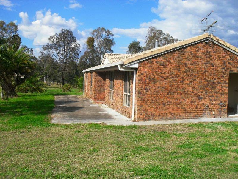 1 Millis Way, Nanango QLD 4615