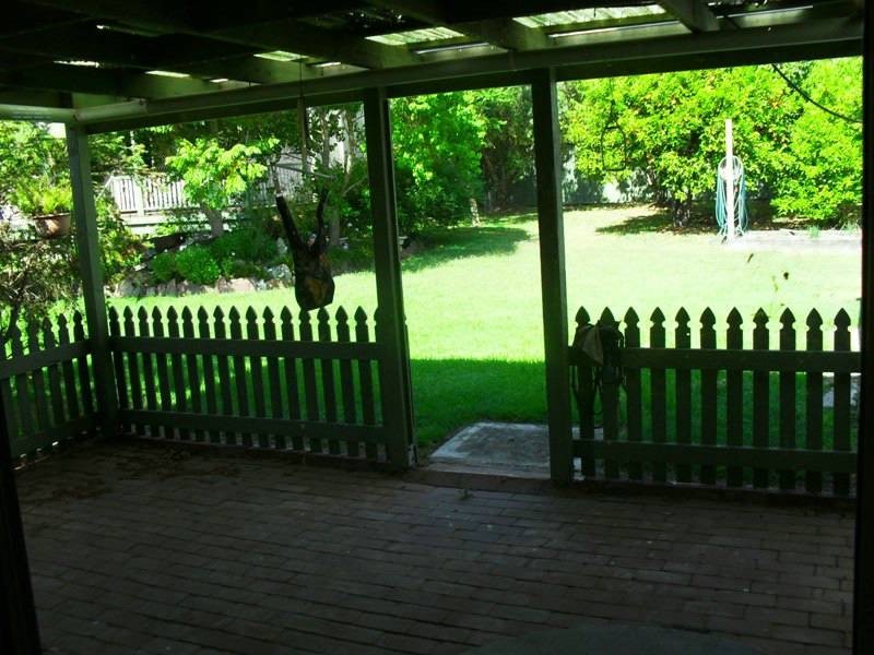 14 Burnett Street, Nanango QLD 4615