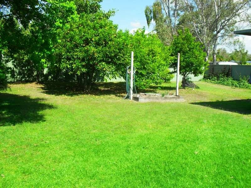 14 Burnett Street, Nanango QLD 4615