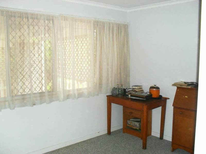 4 Corbett Street, Nanango QLD 4615