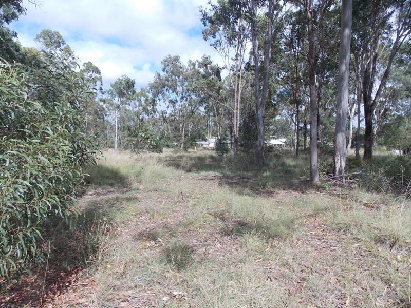 33 Home Street, Nanango QLD 4615