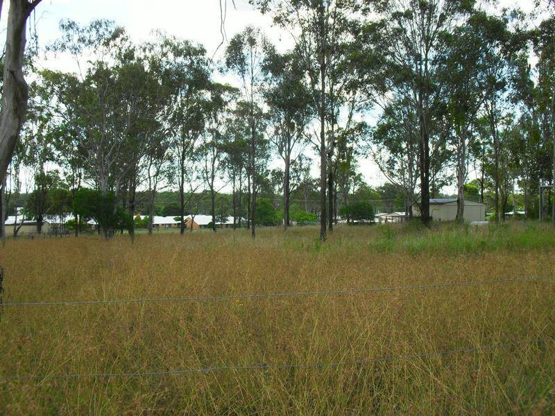 33 Home Street, Nanango QLD 4615