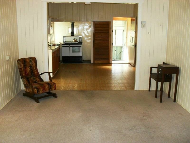 8 Appin Street, Nanango QLD 4615