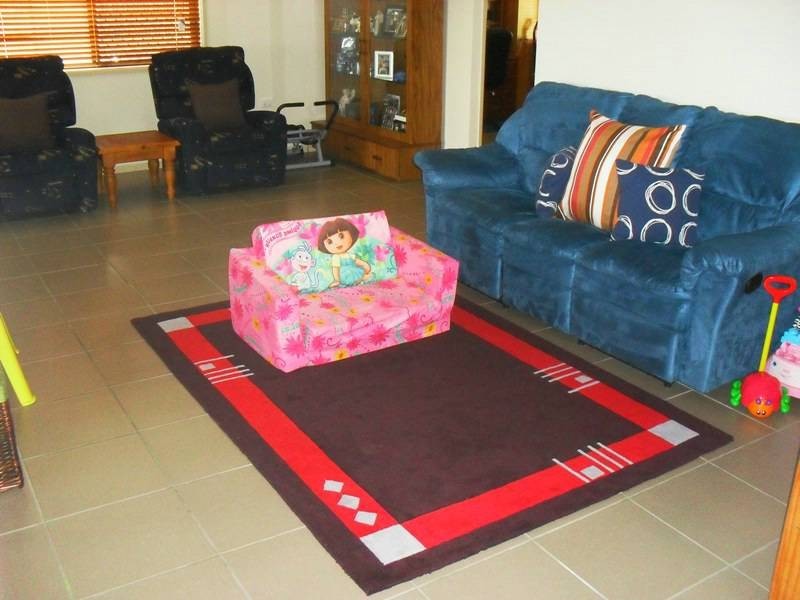 10 North Kerton Road, Nanango QLD 4615