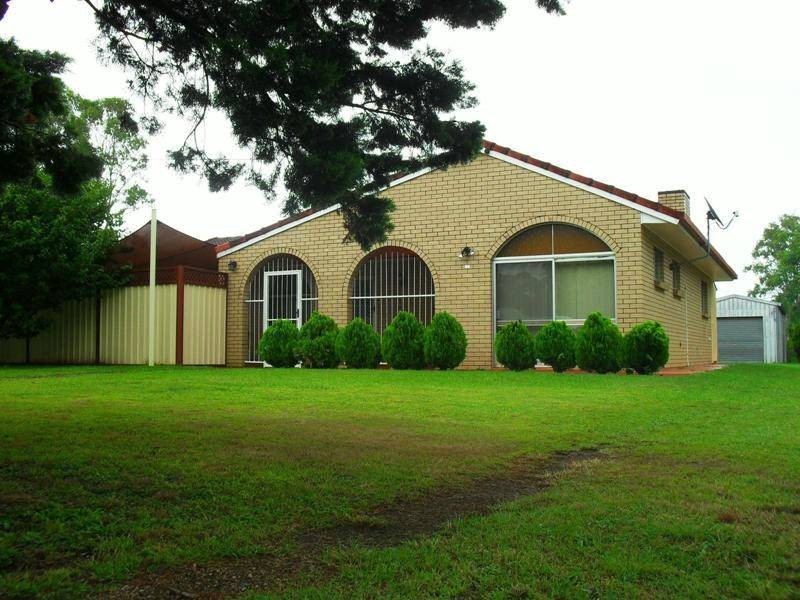 35 Brisbane Street, Nanango QLD 4615