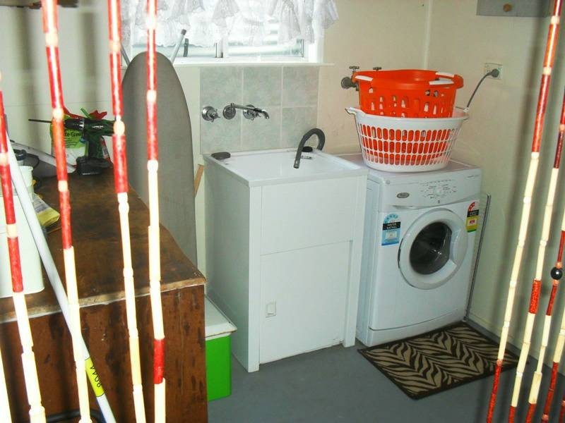 87 Tom Smith Drive, Nanango QLD 4615