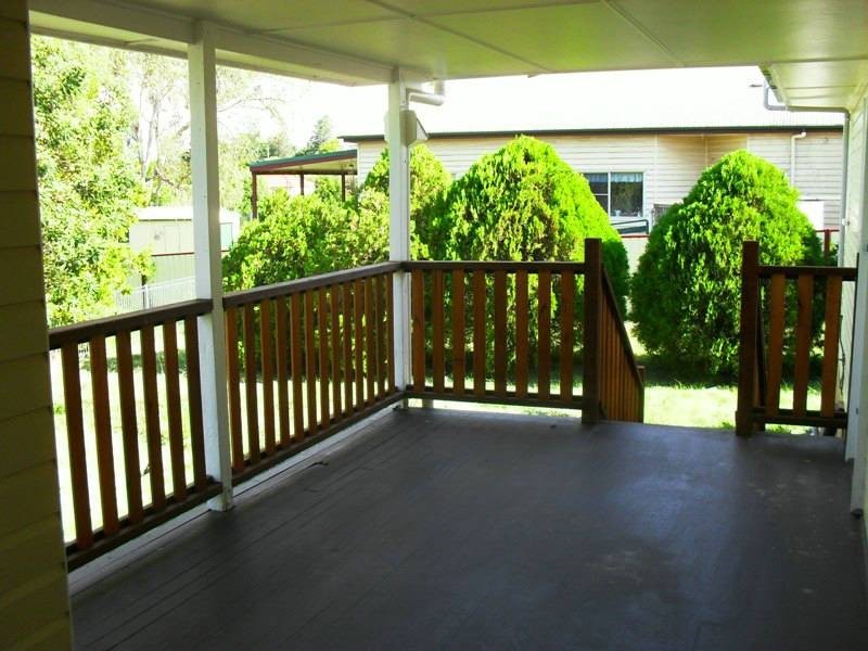 52 Chester Street, Nanango QLD 4615