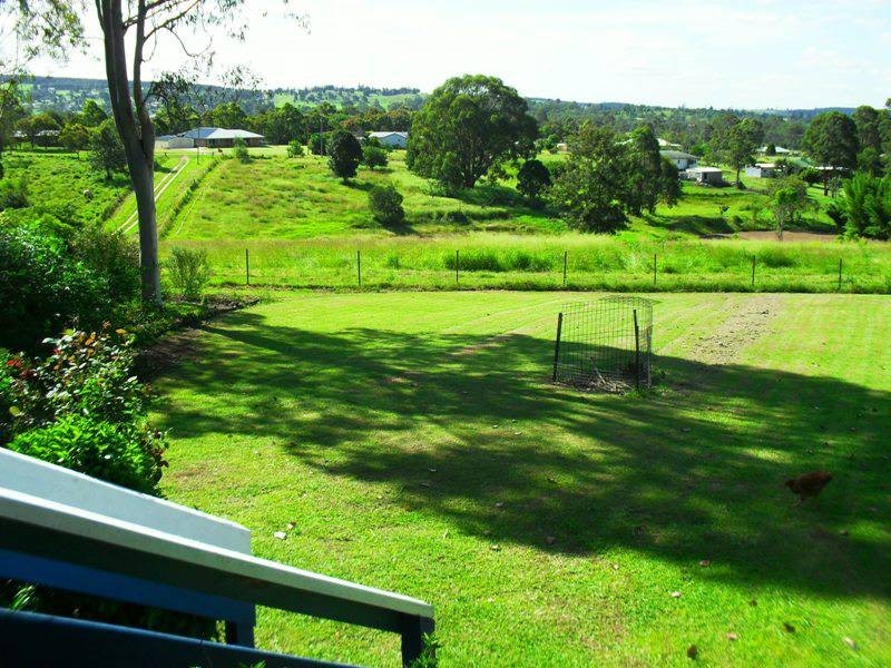 14 Smith Street, Yarraman QLD 4614