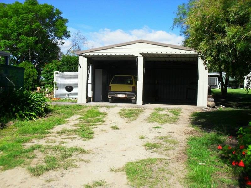 14 Smith Street, Yarraman QLD 4614
