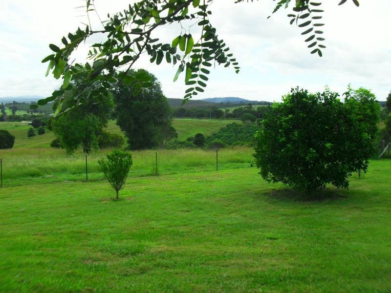 34 North Kerton Road, Nanango QLD 4615