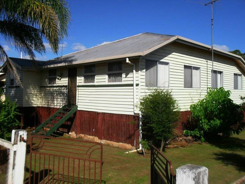 22 Douglas Street, Yarraman QLD 4614