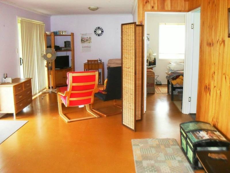 32 Whitaker Road, Nanango QLD 4615