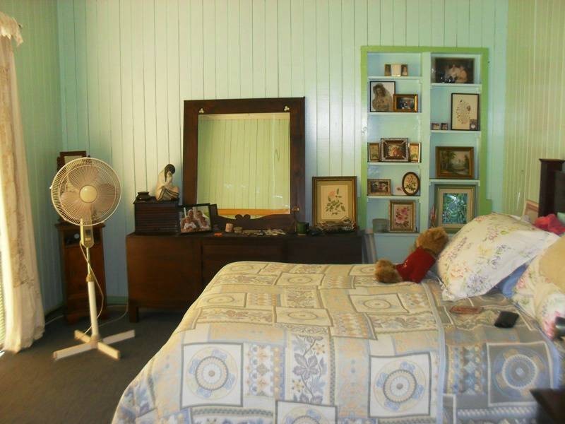 54 Gipps Street, Nanango QLD 4615