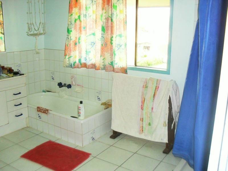 54 Gipps Street, Nanango QLD 4615