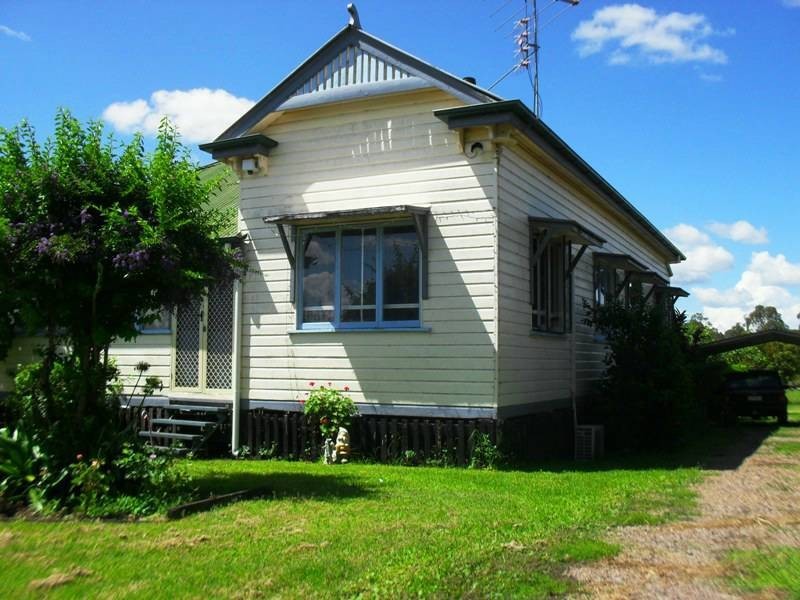 9 Dioth Street, Yarraman QLD 4614