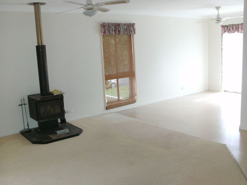 86 Brisbane Street, Nanango QLD 4615