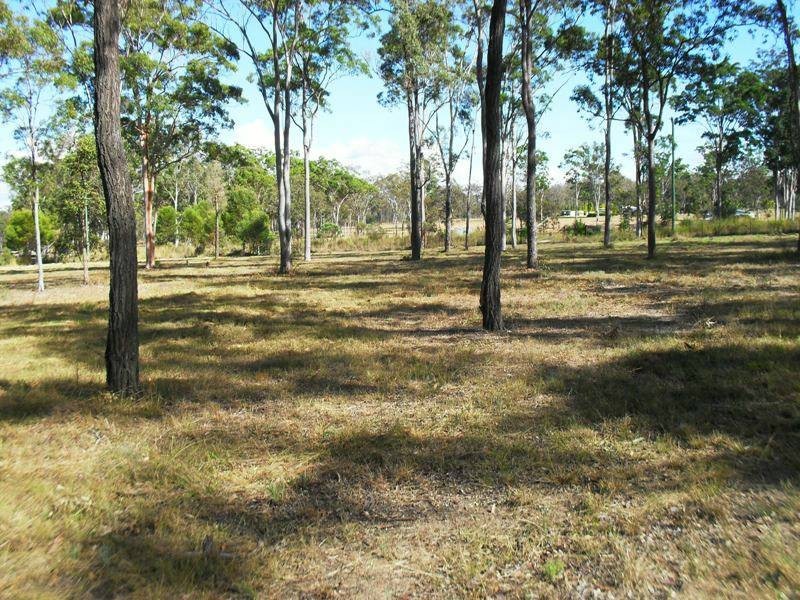 13 Tara Avenue, Nanango QLD 4615