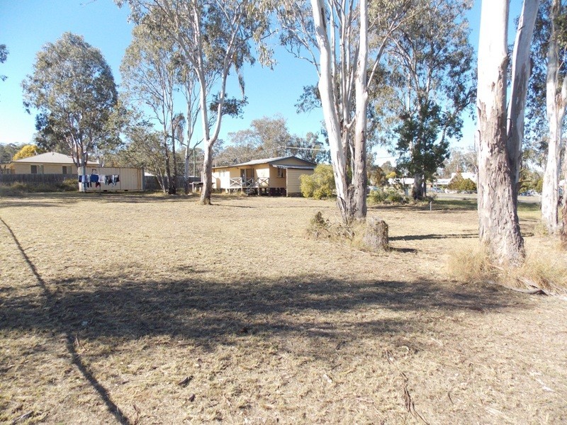 22 Church Street, Nanango QLD 4615