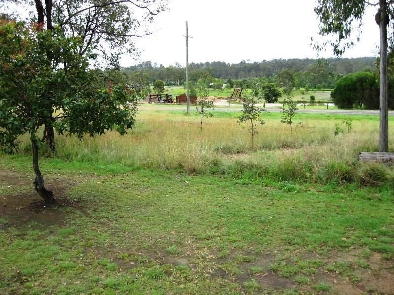87 Chester Street, Nanango QLD 4615
