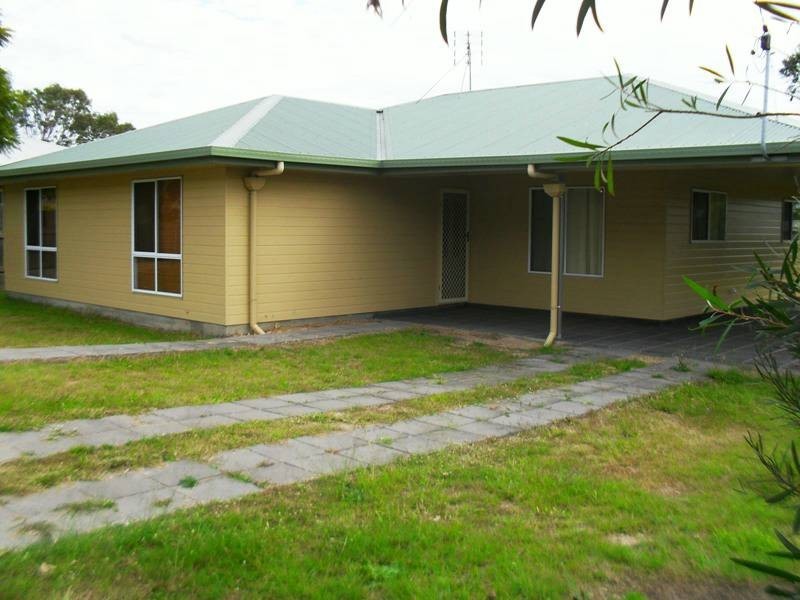 37 Normanby Street, Nanango QLD 4615