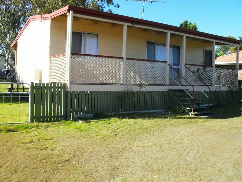34 Bunker Avenue, Nanango QLD 4615
