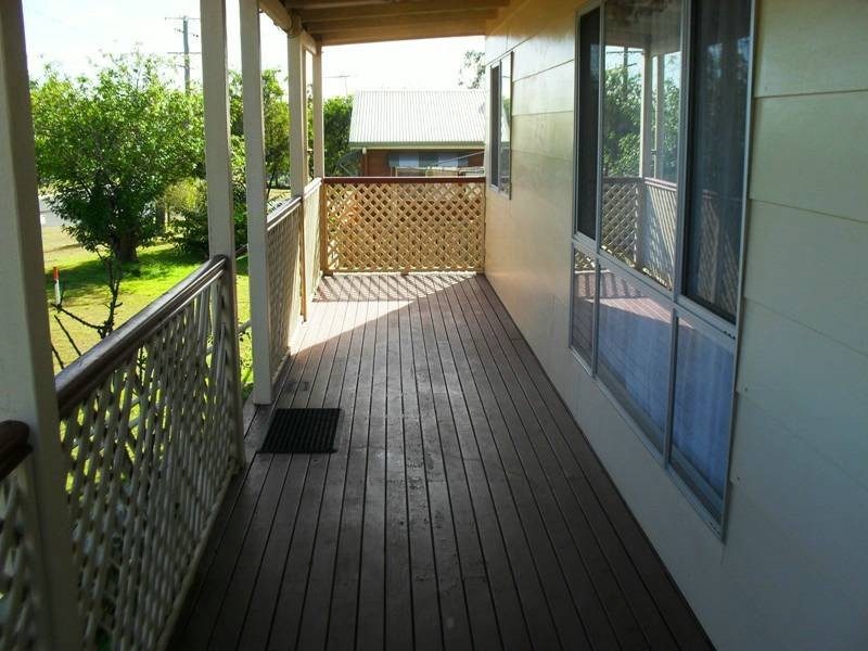 34 Bunker Avenue, Nanango QLD 4615