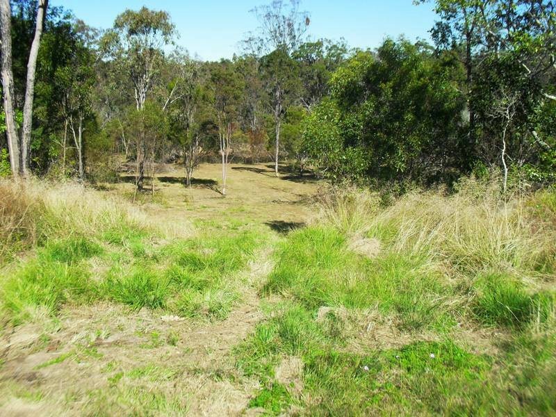 97 Elouera Drive, Nanango QLD 4615