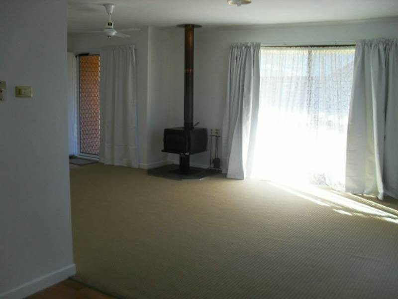 7 Fairway Drive, Nanango QLD 4615