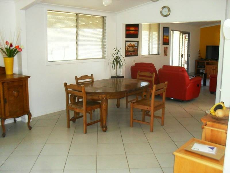 53 Oliver Road, Nanango QLD 4615