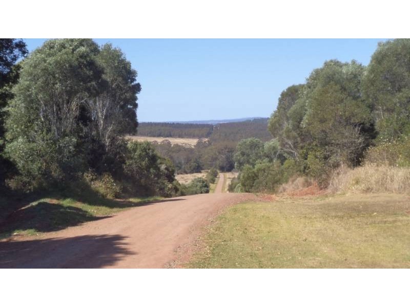 71 Lucas Road, Nanango QLD 4615