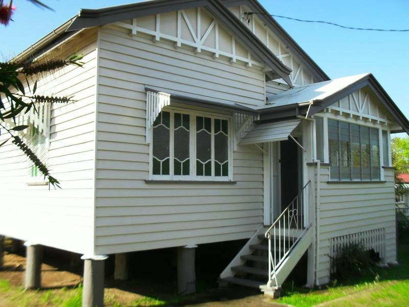 32 Elk Street, Nanango QLD 4615