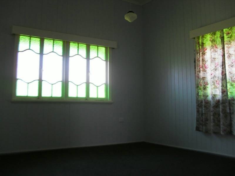 32 Elk Street, Nanango QLD 4615