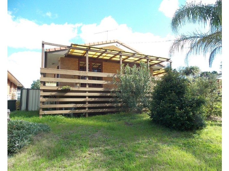 7 Chester Street, Nanango QLD 4615