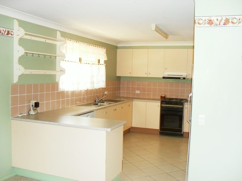 7 Chester Street, Nanango QLD 4615
