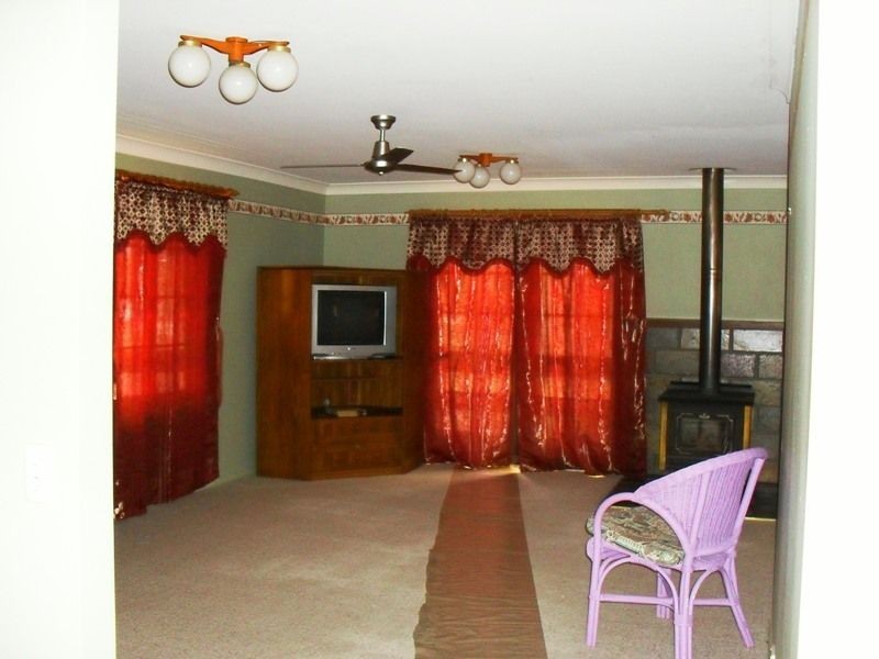 7 Chester Street, Nanango QLD 4615