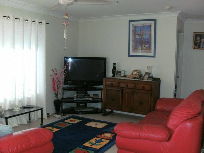 10 Dalkeith Street, Nanango QLD 4615