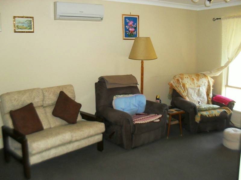 7 Hawthorne Street, Nanango QLD 4615