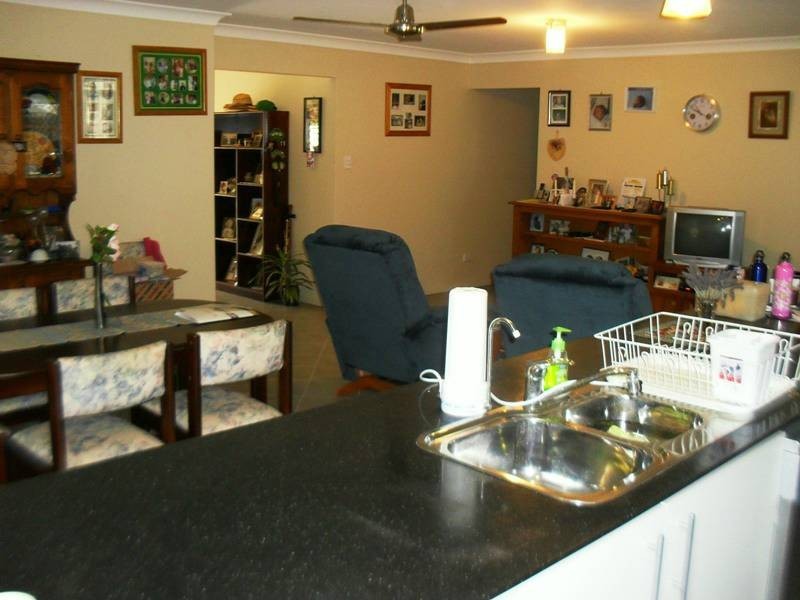 7 Hawthorne Street, Nanango QLD 4615