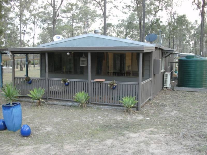 91 Malar Crescent, Nanango QLD 4615