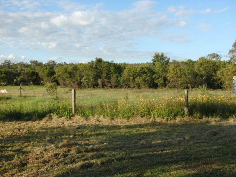 60 Grey Street, Nanango QLD 4615