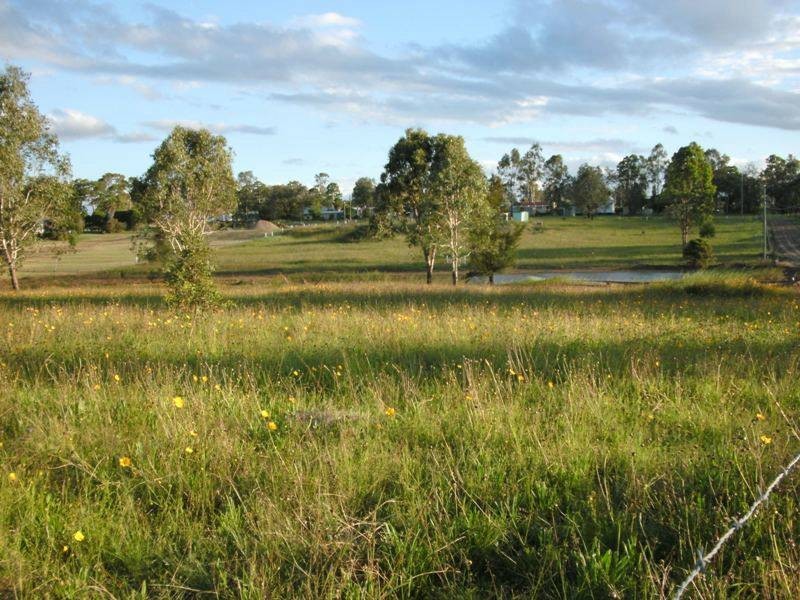 60 Grey Street, Nanango QLD 4615