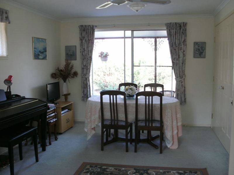 254 Carbeen Crescent, Nanango QLD 4615