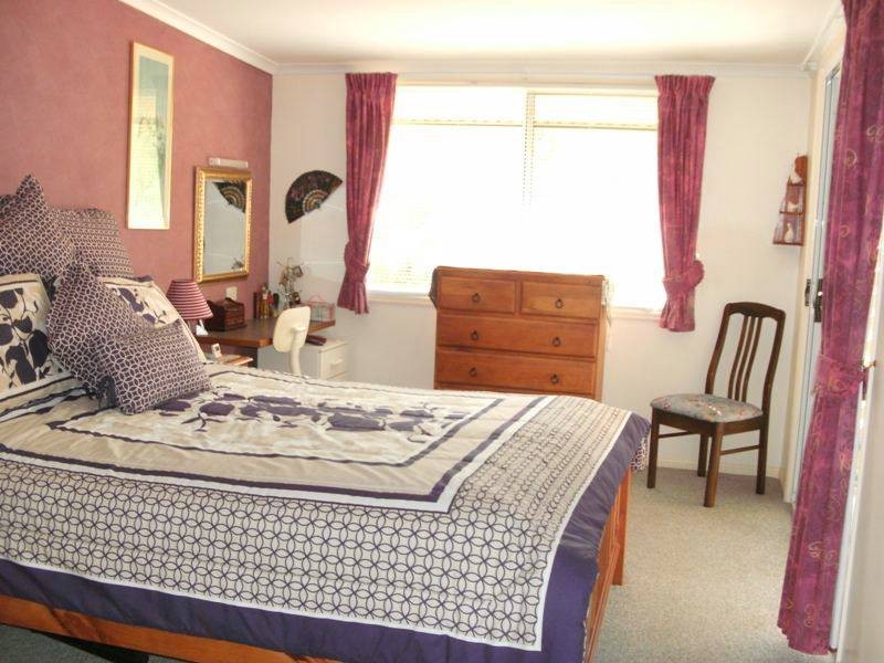 254 Carbeen Crescent, Nanango QLD 4615